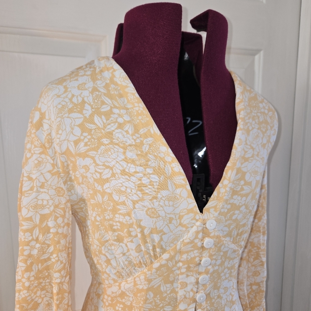 Skylar + Madison V neck Long Sleeve Orange Floral Dress - Picture 3 of 9